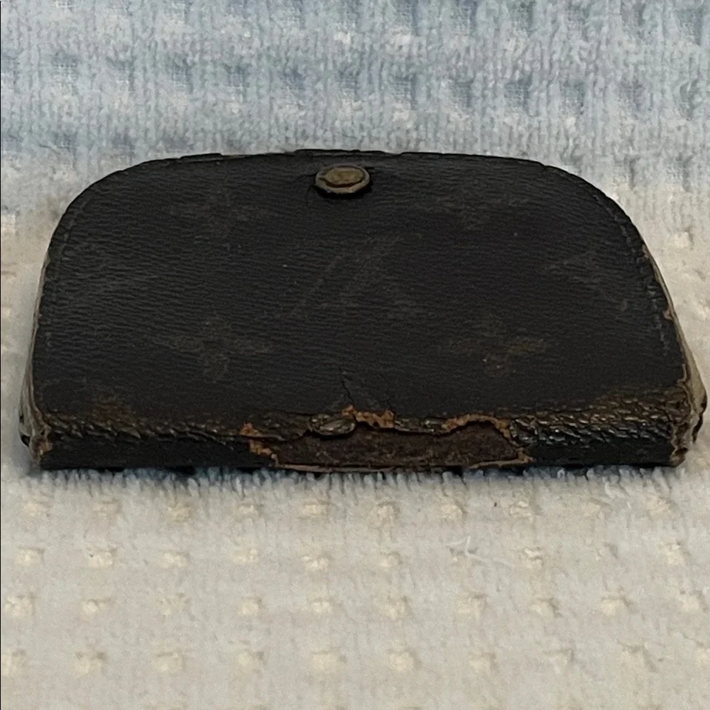 Louis Vuitton Porte Monnaie Gousset Coin Purse